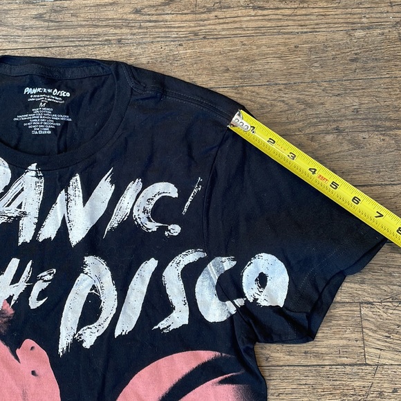 PANIC at the DISCO t shirt black medium unique NWT - Picture 6 of 6